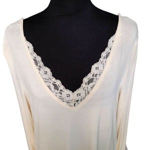 Daytrip Sandshell Lace Double V-Neck Long Sleeve Top